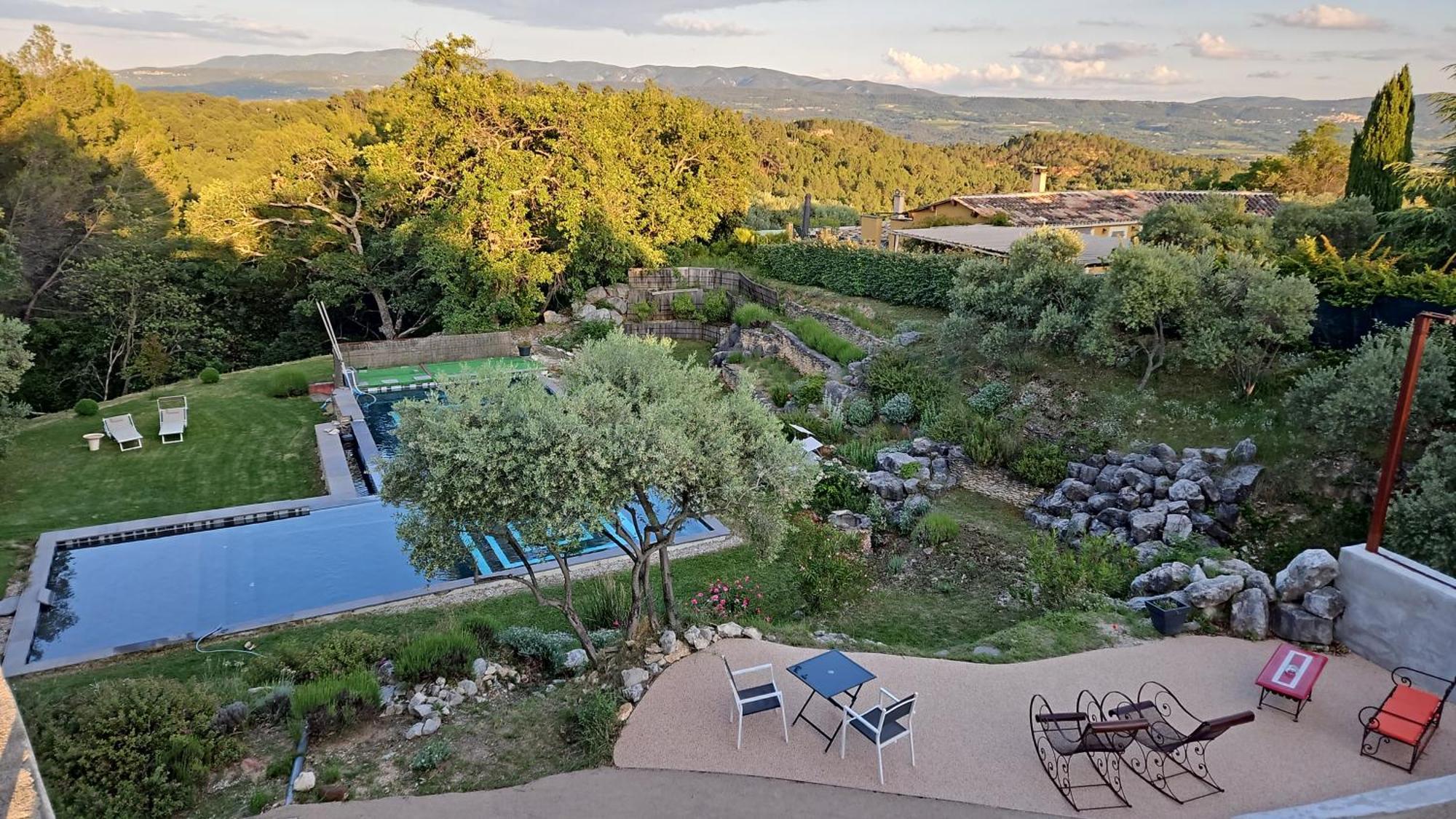 La Medievale Du Luberon Roussillon en Isere Zewnętrze zdjęcie